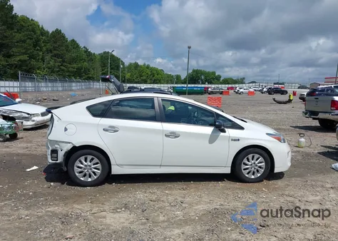 2014 Toyota Prius Plug-In from USA, damaged, VIN JTDKN3DP3E3058659